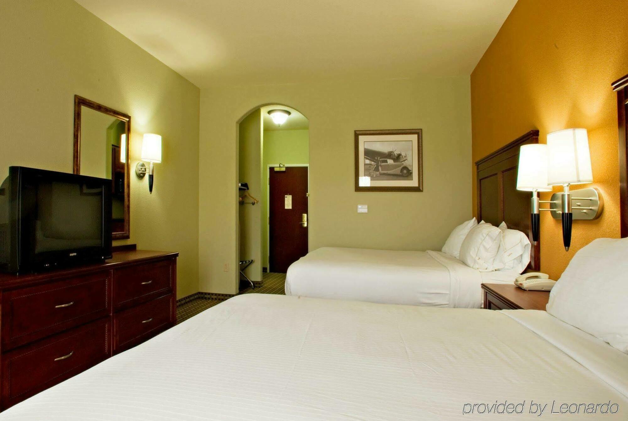 Holiday Inn Express Hotel & Suites Amarillo East, An Ihg Hotel Room photo